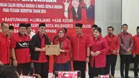 PDIP Jatim Serahkan 10 Surat Rekomendasi untuk Pasangan Bakal Calon Pilkada 2024 di Jatim, Mayoritas Petahana