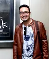 Aktor Surya Saputra menjalani adegan ciuman dengan Laudya Cynthia Bella di film Kakak.  (Andy Masela/Bintang.com)
