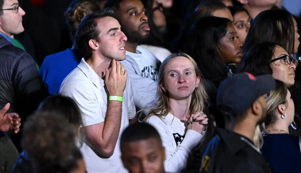 Kamala Harris sejauh ini baru memenangkan 11 negara bagian AS, termasuk California dan New York yang memiliki jumlah suara elektoral yang besar, serta di ibu kota AS, Washington DC. Sementara pesaingnya, Donald Trump unggul di 22 negara bagian. (SAUL LOEB/AFP)