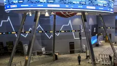 Strategi Investasi Saham Ketika IHSG Bergejolak