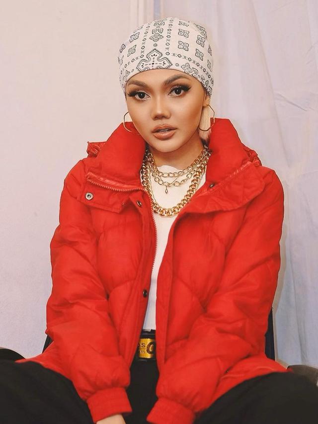 8 Potret Rina Nose Impersonate Gaya Artis, dari Siti Nurhaliza hingga Beyonce