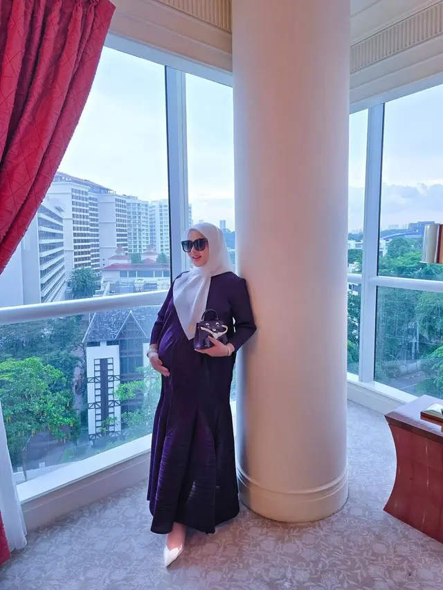 8 Potret Syahrini di Kehamilan 8 Bulan, Sudah Siapkan Kamar Bayi
