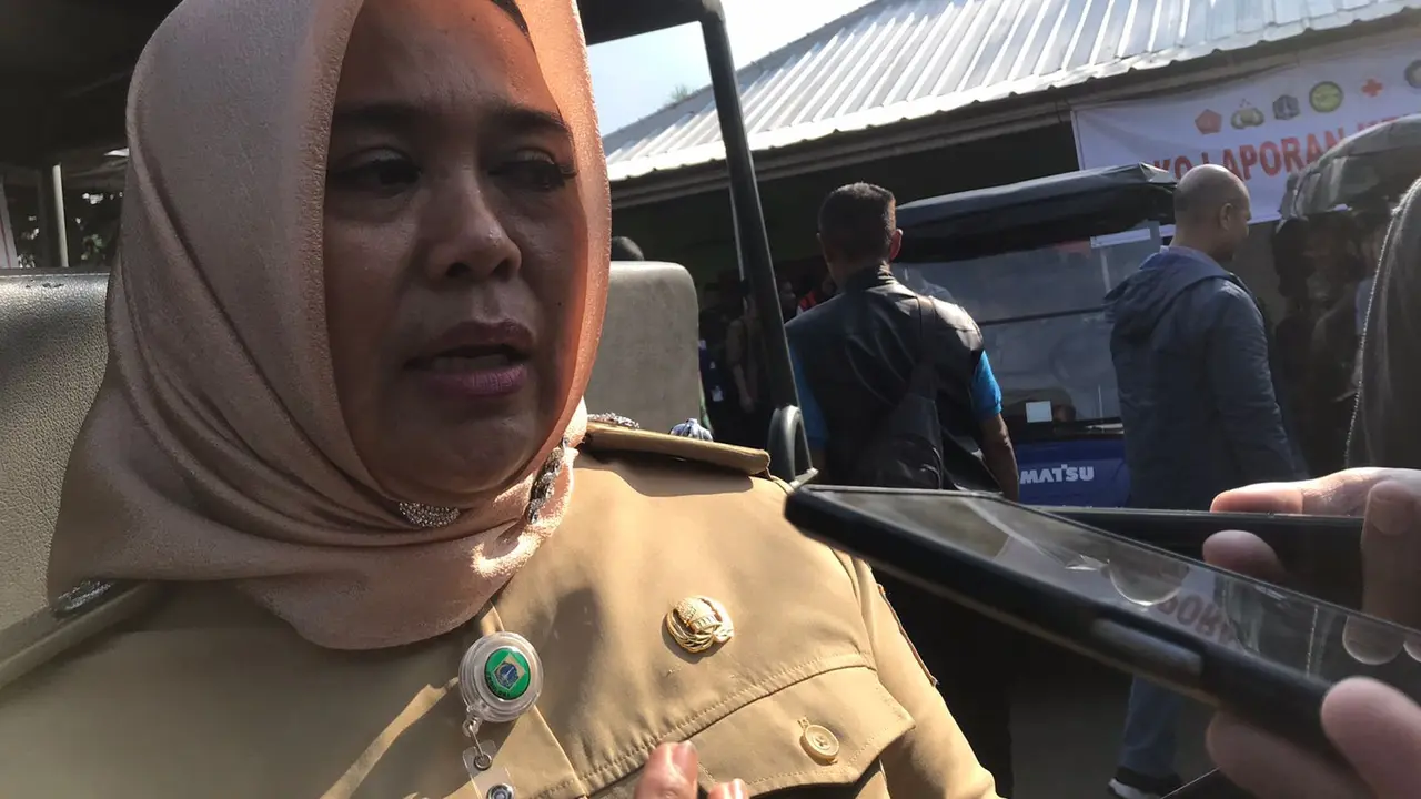 Lurah Rawa Badak Selatan, Suhaena (Nur Habibie/Merdeka.com)