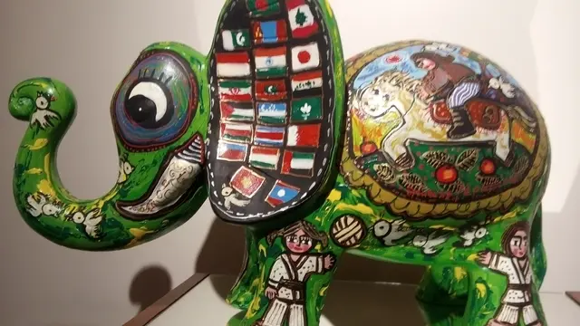 Cara Unik Seniman Yogya Buka Pameran Seni Tunggal