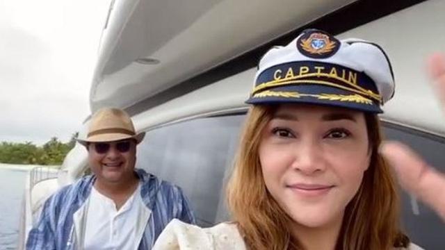 Honeymoon Lagi, Ini 6 Momen Mesra Maia Estianty dan Irwan Mussry di Maladewa