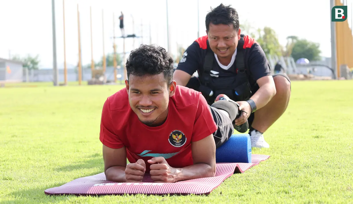 Bek Timnas Indonesia U-22, Amiruddin Bagas Kaffa saat sesi latihan di Visakha Training Center, Phnom Penh, Kamboja, Sabtu (6/5/2023) jelang menghadapi Timor Leste pada laga ketiga Grup A SEA Games 2023, Minggu, 7 Mei 2023. (Bola.com/Abdul Aziz)
