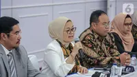 Kepala BPOM Penny K Lukito (dua kiri) memberikan keterangan dalam konferensi pers di Gedung BPOM Jakarta, Jumat (11/10/2019). BPOM membekukan izin edar produk obat maag dan asam lambung yang mengandung ranitidin. (Liputan6.com/Faizal Fanani)