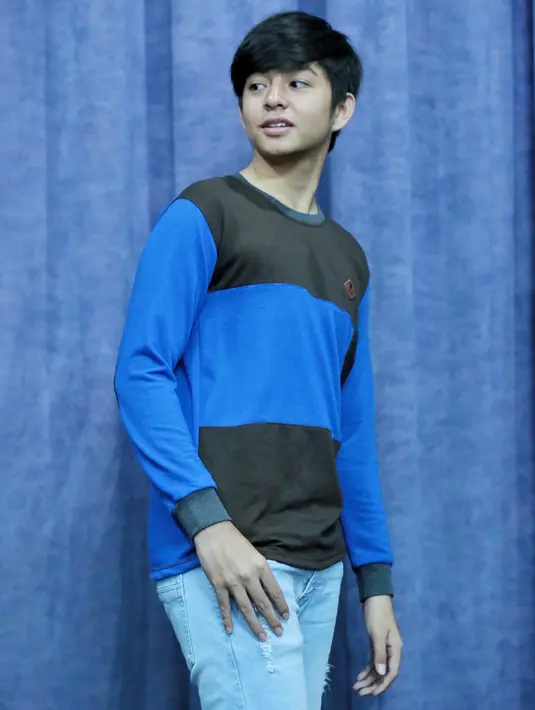 "Awalnya pengen jaga biar nggak sakit jadi malah naik berat badan tapi nggak apa-apa daripada sakit," ujar Angga Aldi. (Adrian Putra/Bintang.com)