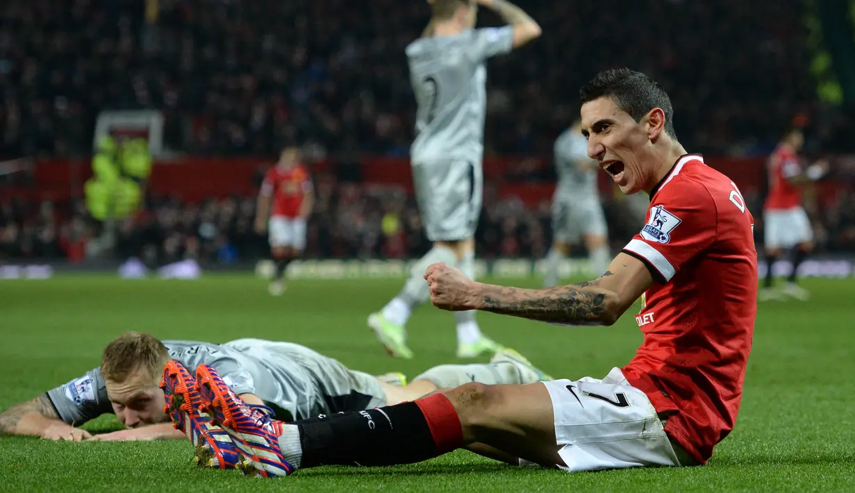 Angel di Maria. Didatangkan Manchester United dari Real Madrid pada musim 2014/2015 dengan nilai transfer 60 juta pounds. Hanya menyumbang 3 gol di Premier League dari total 27 penampilannya. Di akhir musim memilih hengkang ke Paris Saint-Germain. (AFP/Paul Ellis)