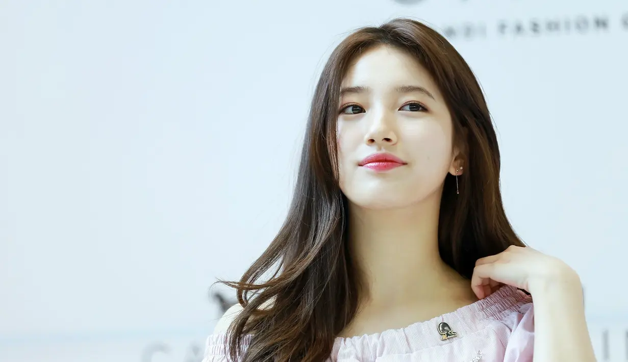 Tak hanya itu, Suzy Miss A juga berusaha untuk mempertahankan hubungan percintaannya dengan Lee Min Ho. Suzy berharap dirinya dapat tegar menghadapi berbagai isu miring. (Koreaboo)