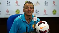 "Semua pemain saya anggap bermain bagus, tapi ada satu kesalahan dan beri kesempatan pada Arema cetak gol," ujar Durakovic.
