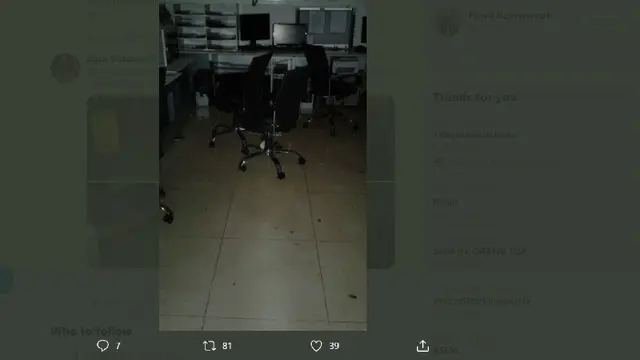 RSCM Jakarta terkena dampak hujan deras yang mengguyur Ibu Kota, beberapa ruangan dan alat medis terendam banjir.