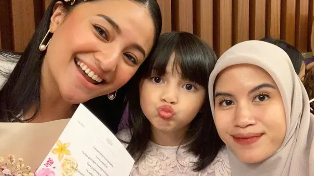 Marshanda dan Nesyana Ayu