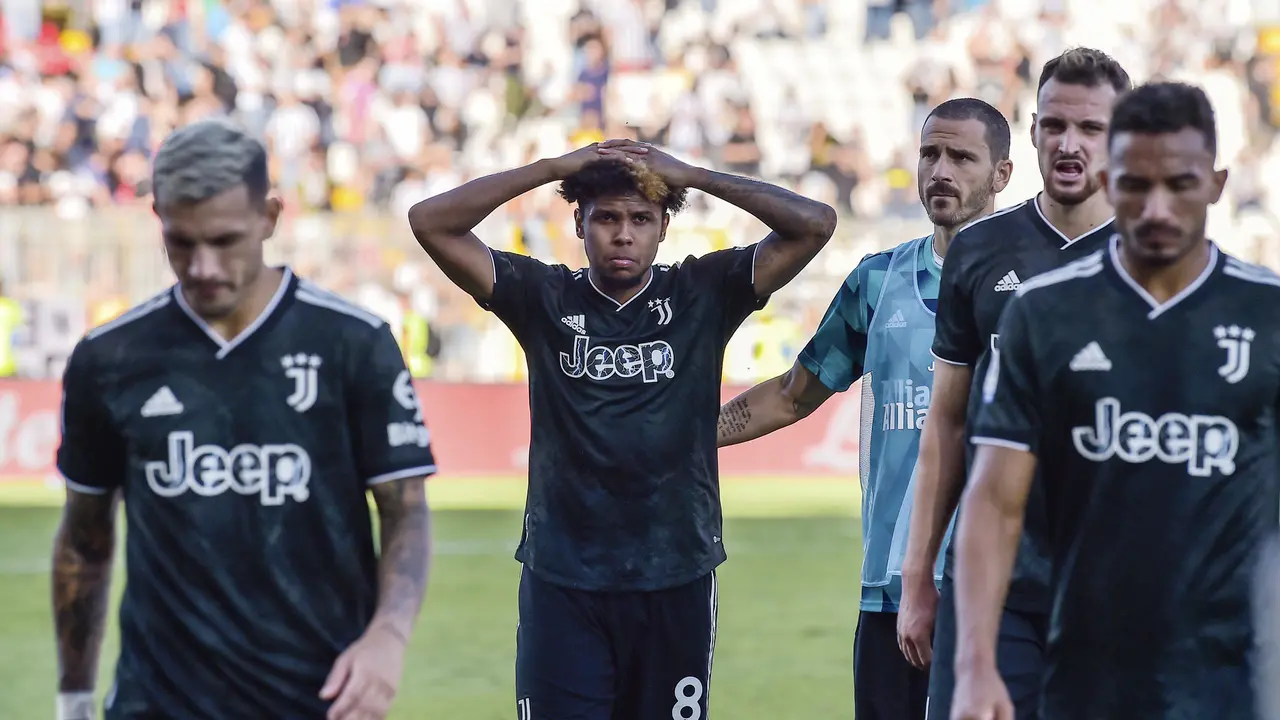 Foto: Pekan Kelam Klub Raksasa Italia, Inter, Juventus, AS Roma dan AC Milan Tumbang di Serie A