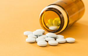 Ilustrasi obat-obatan. (Sumber: Freepik)