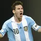 Bintang Argentina, Lionel Messi, merayakan gol yang dicetaknya ke gawang Paraguay pada laga kualifikasi Piala Dunia 2014 di Stadion Mario Kempes, Buenos Aires, Jumat (7/9/2017). (AFP/Juan Mabromata)