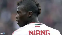 Niang Berharap Jebol Gawang Napoli