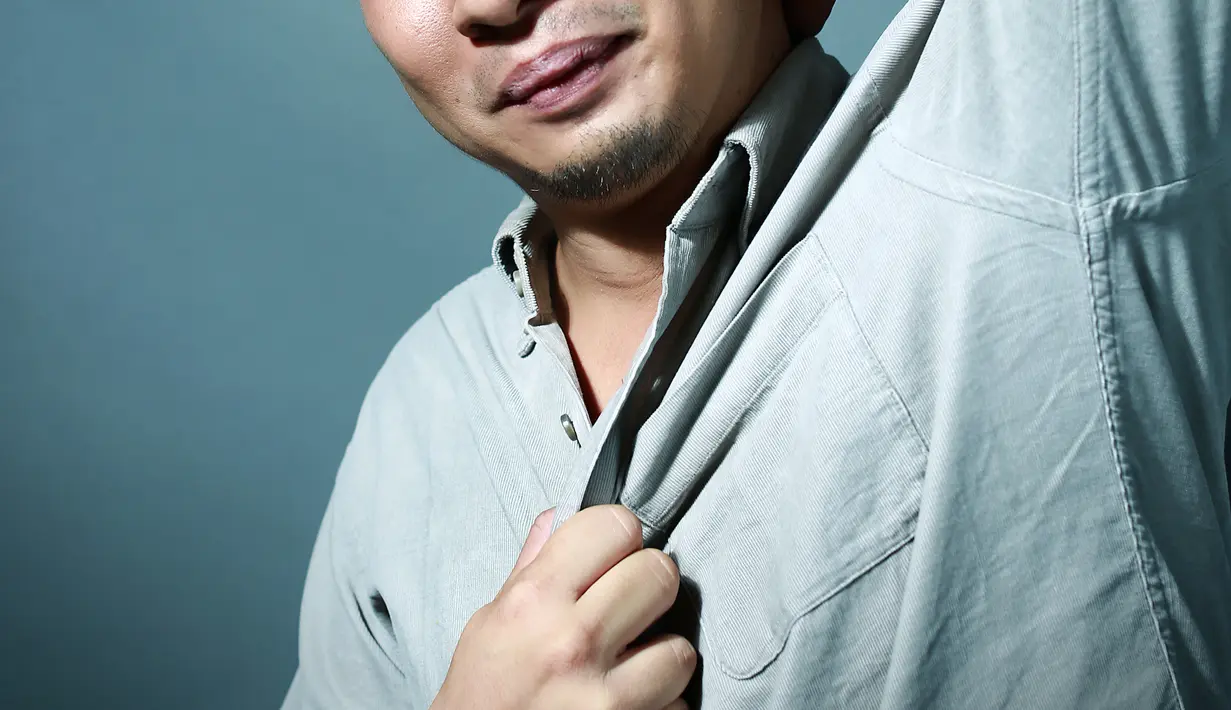 Pendatang Baru Pria Terpilih Festival Film Jakarta (2006) ini mengaku setelah punya anak semakin giat dalam bekerja dan selalu ingat si kecil. (Galih W Satria, Digital Imaging: Muhammad Iqbal Nurfajri/Bintang.com)