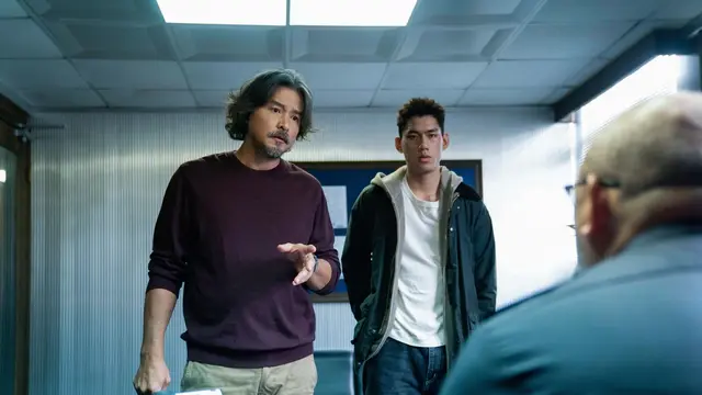 Christopher Lee dan Berant Zhu dalam Danger Zone. (Foto: iQiyi)