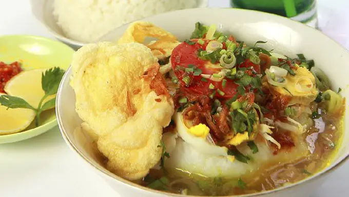 Soto ayam kampung lezat/copyright: thinkstockphotos.com