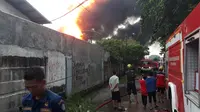 Pabrik tiner di Tangerang terbakar