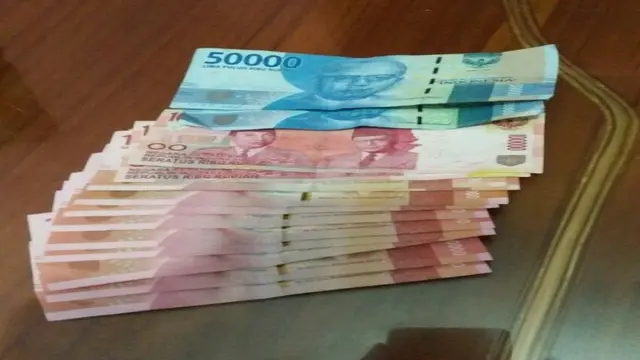 Barang bukti hasil curian yang diamankan dari tangan emak-emak bertubuh semok di Kabupaten Gowa, Sulsel (Liputan6.com/ Eka Hakim)