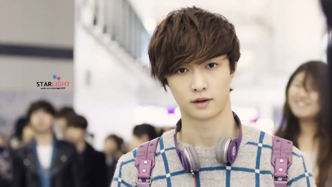 Lay EXO