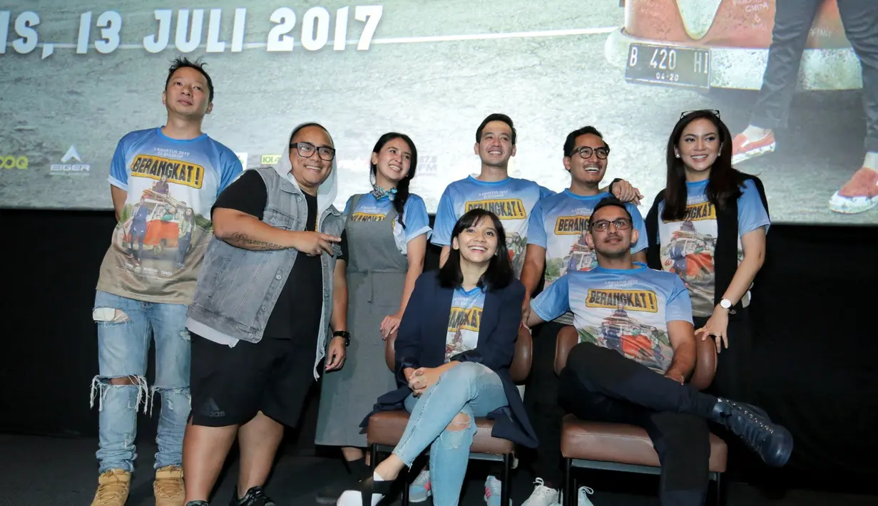 Para pemeran tersebut di antaranya adalah Tarra Budiman sebagai Jano, Ayushita menjadi Joana, Ringgo Agus Rahman menjadi Dika, dan Tata Ginting berperan sebagai Gimbal.  (Adrian Putra/Bintang.com)