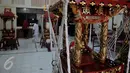 Umat Tionghoa saat melakukan persiapan perayaan cap go meh, Vihara Bodhi Dharma, Jakarta, (20/2). Cap go meh merupakan salah satu rangkaian perayaan Imlek. (Liputan6.com/Johan Tallo)