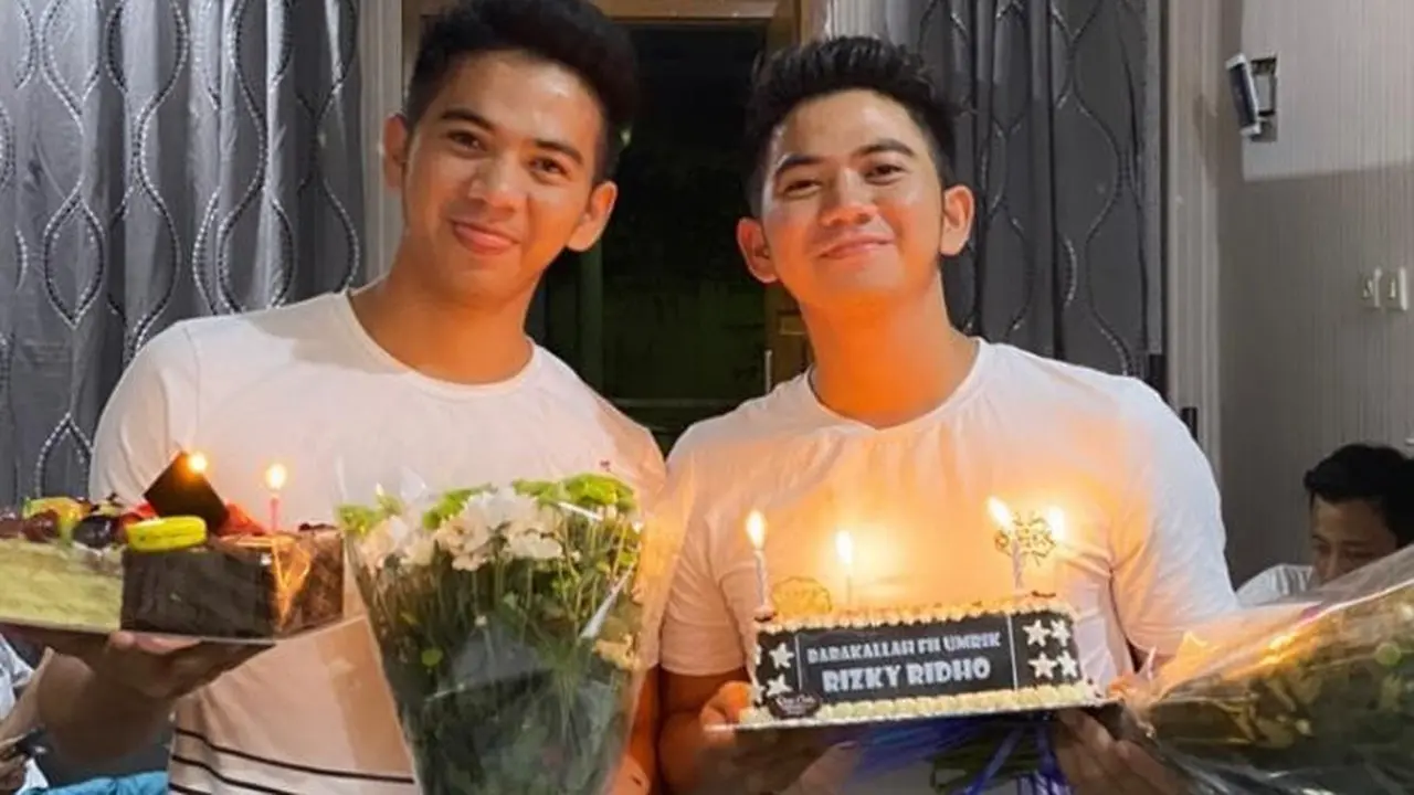 Momen Kejutan Ulang Tahun Rizki dan Ridho DA2 yang ke-24, Tak Dihadiri Nadya Mustika