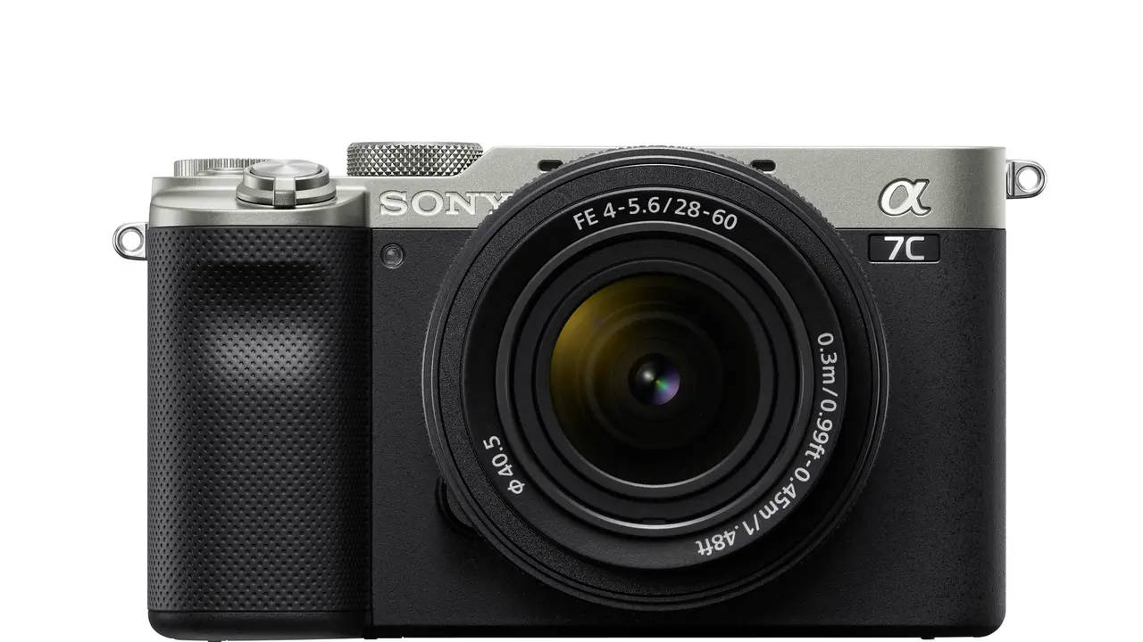 Kamera Alpha 7C dan Lensa Zoom