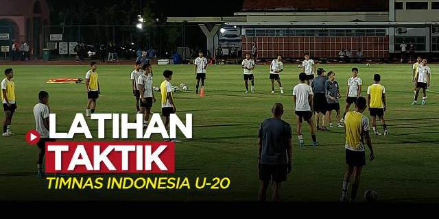 VIDEO: Timnas Indonesia Latihan Taktik Persiapan Kualifikasi Piala Asia U-20 di Surabaya