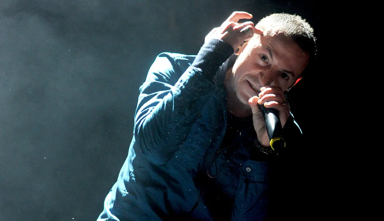 "Selama 13 tahun aku menyaksikan suamiku berjuang melawan depresi dan narkoba. Aku sering takut karena aku tidak memahami tentang tantangan yang dihadapinya," ujarnya dalam situs 320 Changes Direction. (AFP/KEVIN WINTER/ GETTY IMAGES NORTH AMERICA)