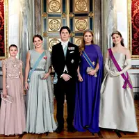 Ia juga mengundang para putri dari kerajaan Eropa lainnya, seperti Leonor dari Spanyol, Elizabeth dari Belgia, Catharina-Amalia dari Belanda, Ingrid Alexandra dari Norwegia dan Estelle dari Swedia. Selain itu, di antara tamu lainnya juga terdapat anggota keluarga kerajaan lainnya.[Keld Navntoft, Kongehuset @detdanskekongehus]