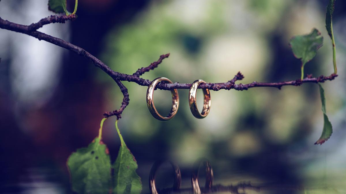 Mengetahui Hukum Pria Pakai Perhiasan Emas dalam Islam: Simak Alasannya