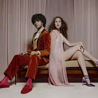 Musim liburan dan perayaan semakin meriah dengan pilihan aksesori dari The Holliday Collection dari Christian Louboutin (Foto:  Christian Louboutin)