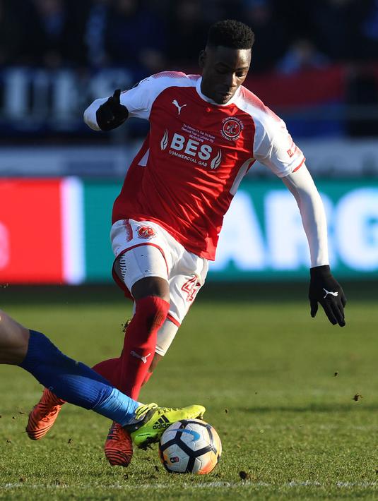 3. Devante Cole - Anak dari Andy Cole sempat mengenyam pendidikan di akademi Manchester City. Seperti sang ayah, Devante kini bermain sebagai penyerang di Wigan Athletic. (AFP/Paul Ellis)