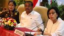Jaksa Agung M. Prasetyo bersama Menteri Keuangan Sri Mulyani Indrawati menggelar konferensi pers di Jakarta, Senin (1/4). Pemerintah Indonesia memenangkan gugatan arbitrase perusahaan tambang asal India, IMFA melalui persidangan di Den Haag, Belanda. (Liputan6.com/Immanuel Antonius)