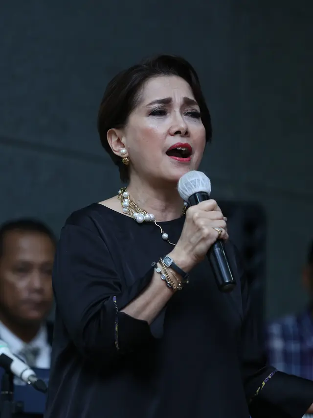 [Bintang] Widyawati