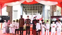 Kepala Badan Nasional Penanggulangan Teroris (BNPT), Komjen Boy Rafli Amar meresmikan Wadah Akur Rukun Usaha Nurani Gelorakan NKRI (Warung NKRI) di Hedon Cafe Banyuwangi, Jawa Timur.