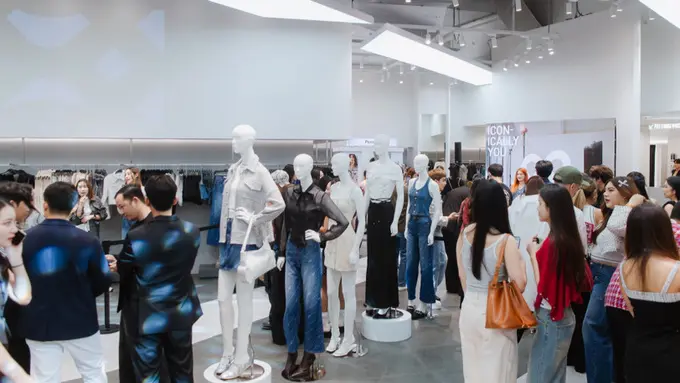 Pomelo Resmikan Runway Flagship Store di Bangkok