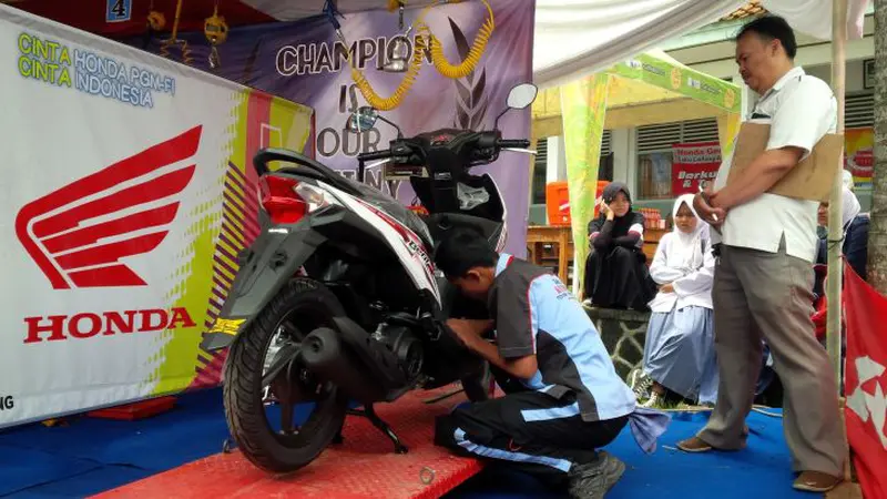 3 Perwakilan SMK Jabar Menuju Kontes Mekanik Nasional Honda