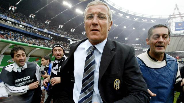 Foto : 5 Pelatih Top Dunia yang Terkenal Sebagai Perokok Berat