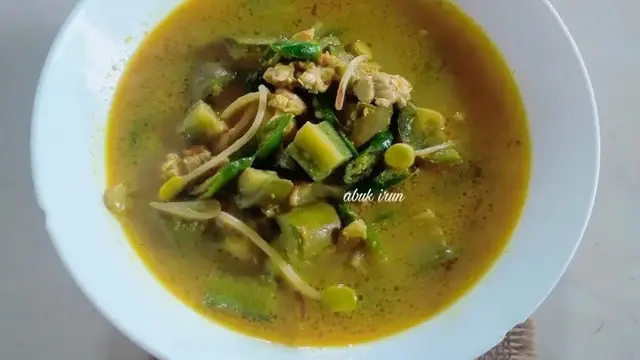 Resep sayur lodeh terong cabai ijo. (dok. Cookpad @irunkha_27)
