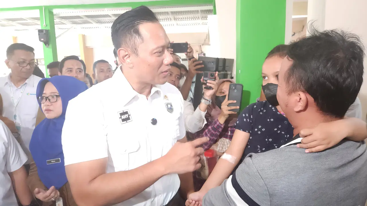 AHY Pantau Program Cek Kesehatan Gratis di Puskesmas Depok