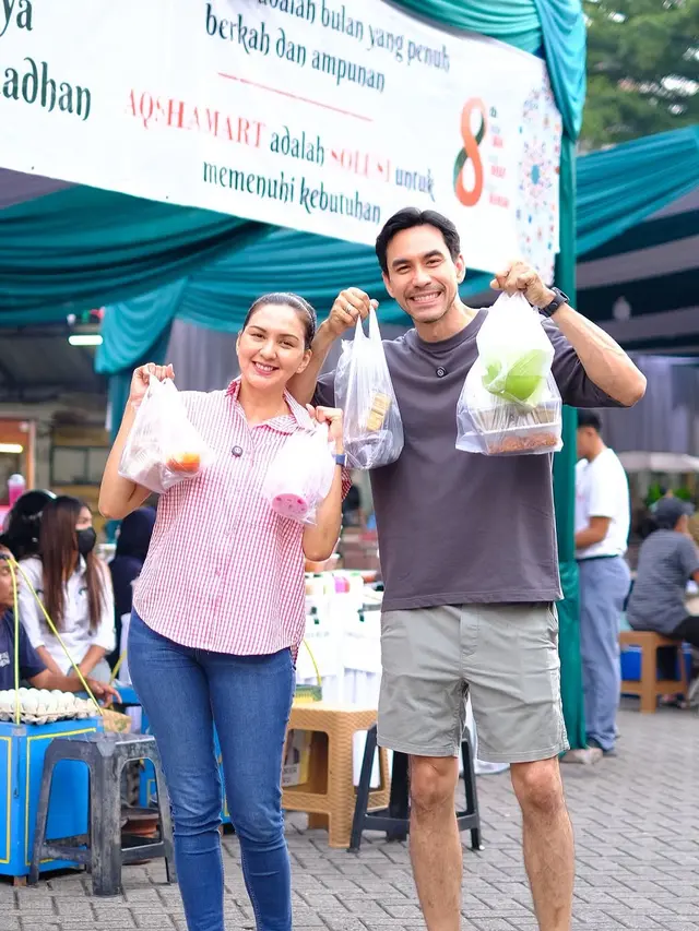 Darius Sinathrya dan Donna Agnesia