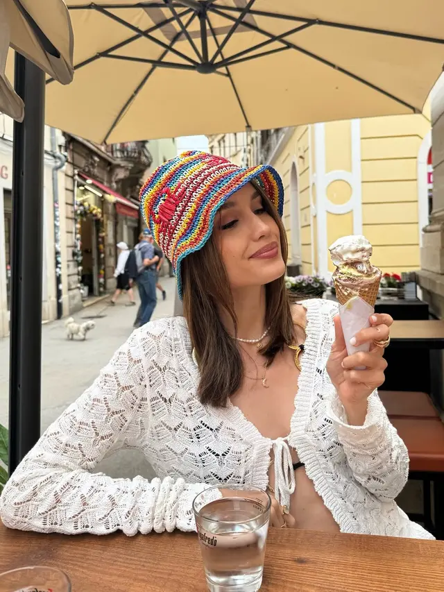 6 Potret Liburan Cinta Laura di Kroasia Usai Hadiri Cannes, Jelajah Beberapa Kota