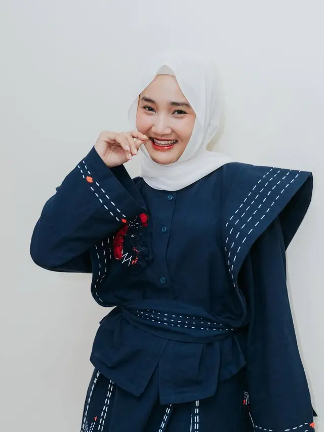 Gaya Outfit Fatin Shidqia yang Cocok untuk Anak-anak Muda (instagram/fatin30)
