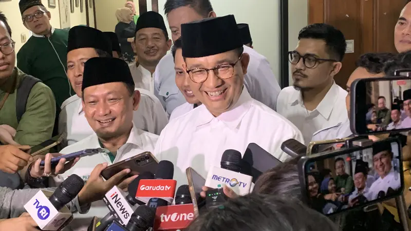 Mantan Gubernur Jakarta Anies Baswedan di Kantor DPW PKB Jakarta