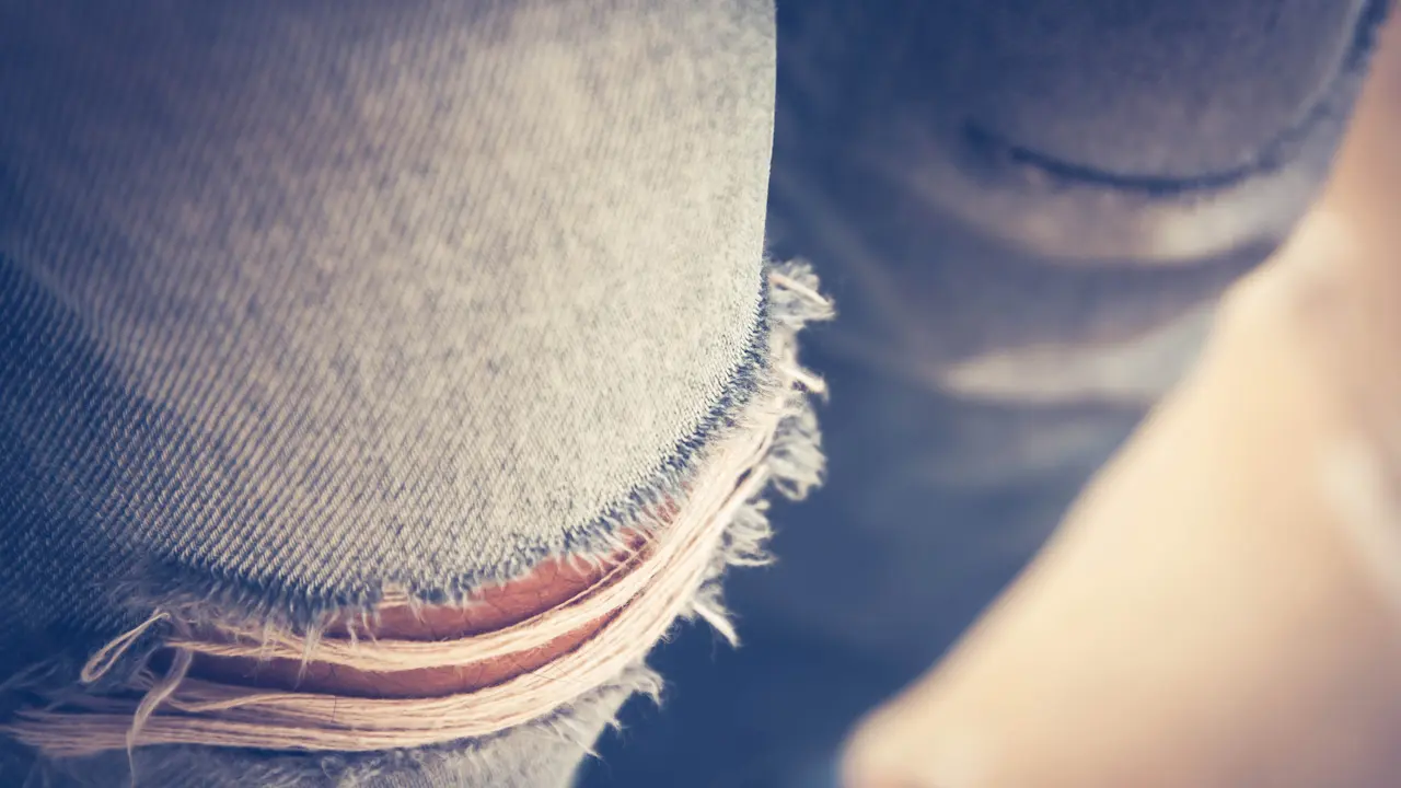 Gini Caranya Supaya Jeans Lamamu Terlihat Baru 